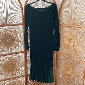 NWOT Shein green velvet semiformal dress